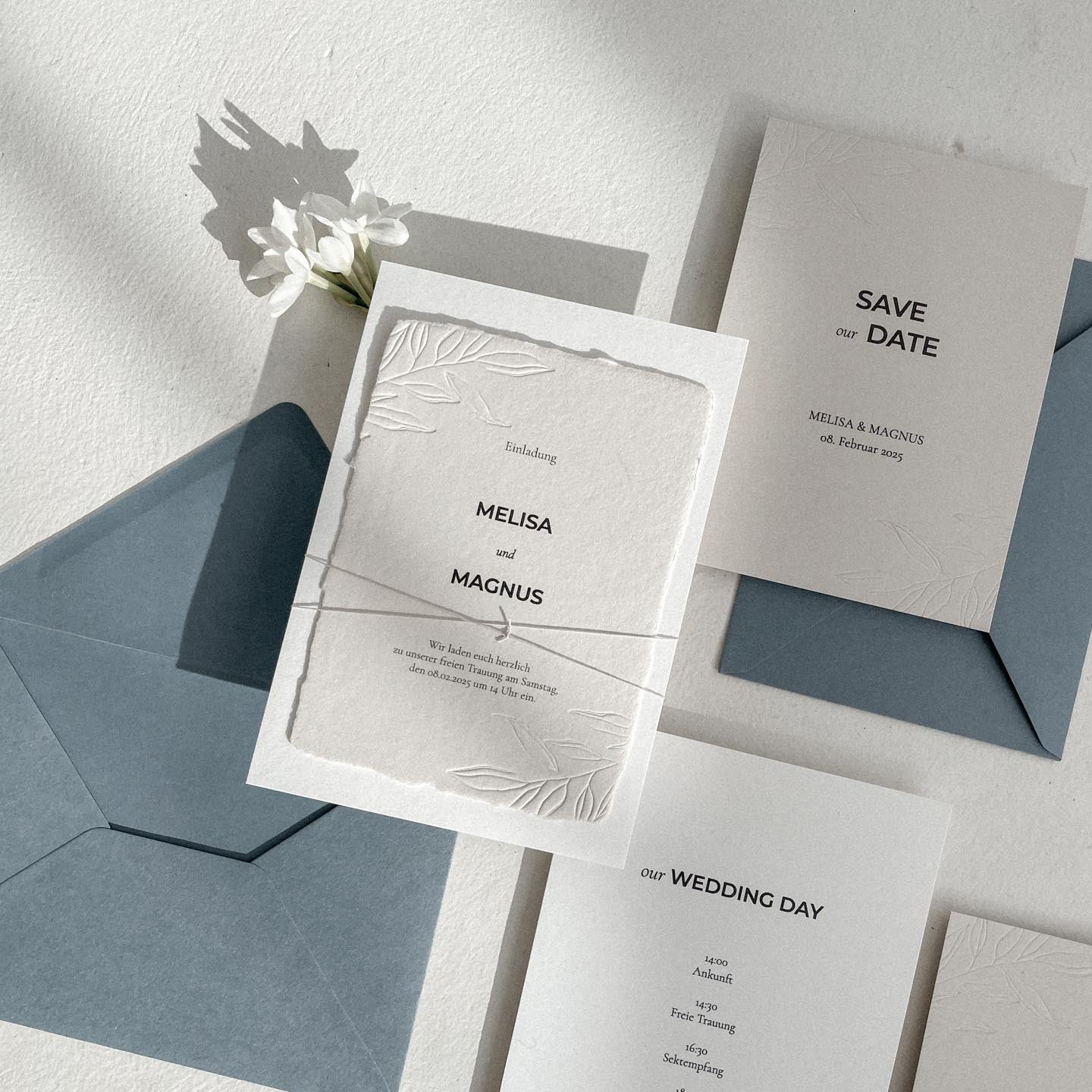Hochzeitseinladung handgeschöpftes Papier modern, minimialisitsch, beige