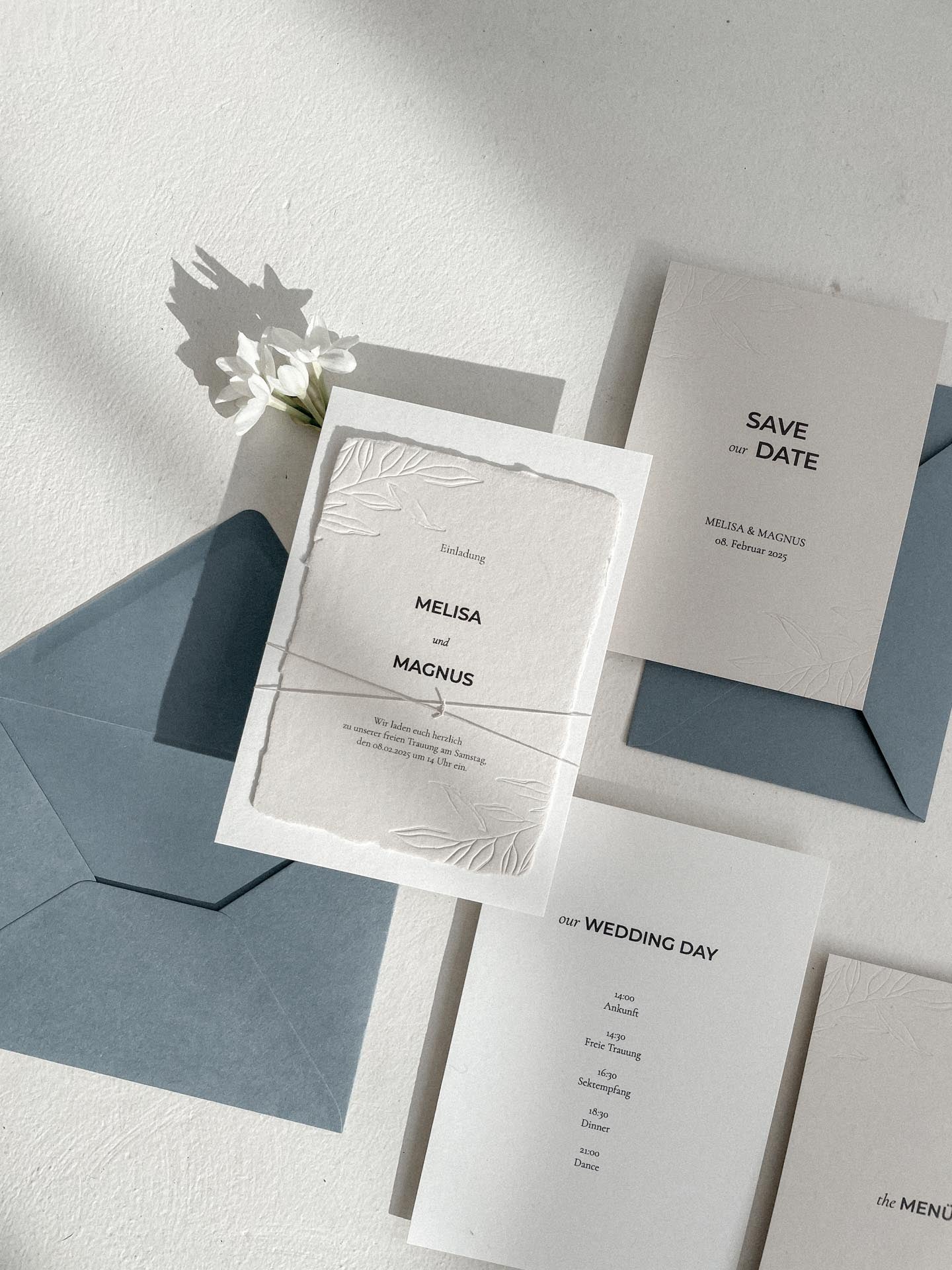 Hochzeitseinladung handgeschöpftes Papier modern, minimialisitsch, beige